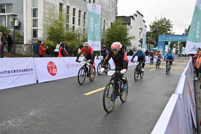 石臺縣隆重舉辦體育賽事活動，點(diǎn)燃全民運(yùn)動熱潮