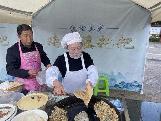 2025貴州紅山水越野挑戰(zhàn)賽（興仁站） 農(nóng)特展銷，讓“長壽之鄉(xiāng)”的美味隨選手回家